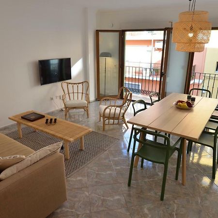 The Green Townhouse In Denia Centre By Nras Bagian luar foto