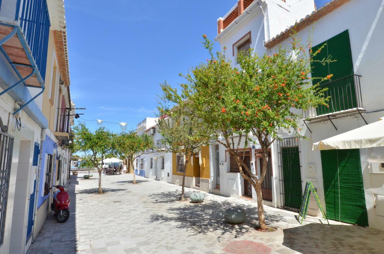 The Green Townhouse In Denia Centre By Nras Bagian luar foto