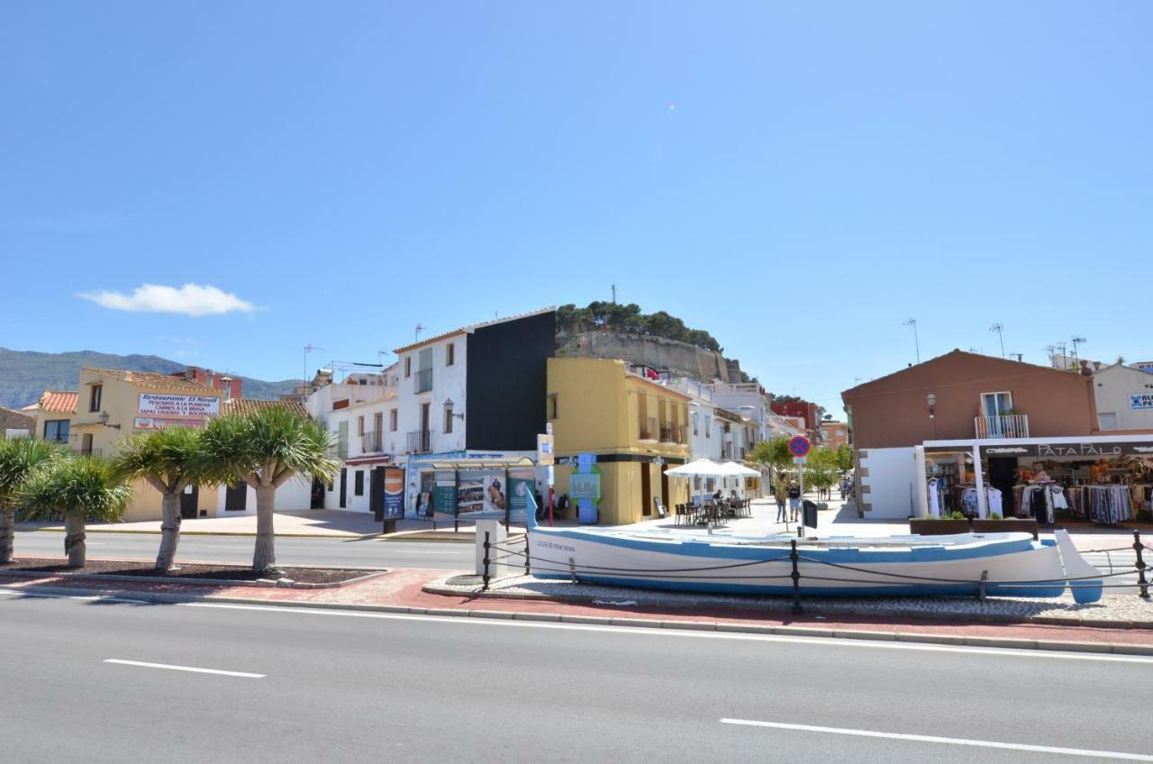 The Green Townhouse In Denia Centre By Nras Bagian luar foto